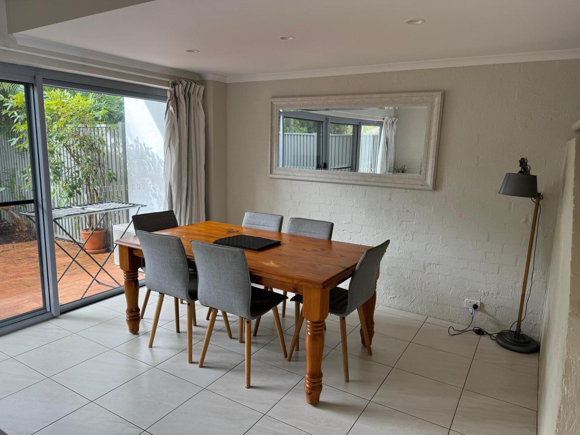 Le Court Villas Noosa Heads Exterior foto
