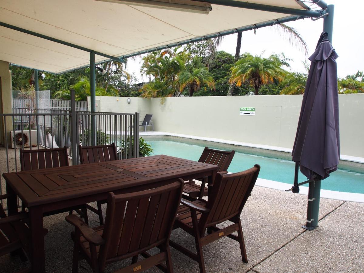 Le Court Villas Noosa Heads Exterior foto